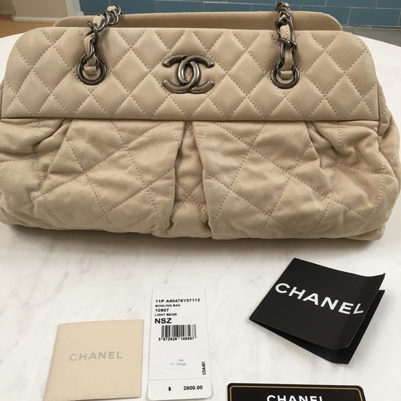 CHANEL Iridescent Calf-skin Bowling Bag - Picture 5 of 6